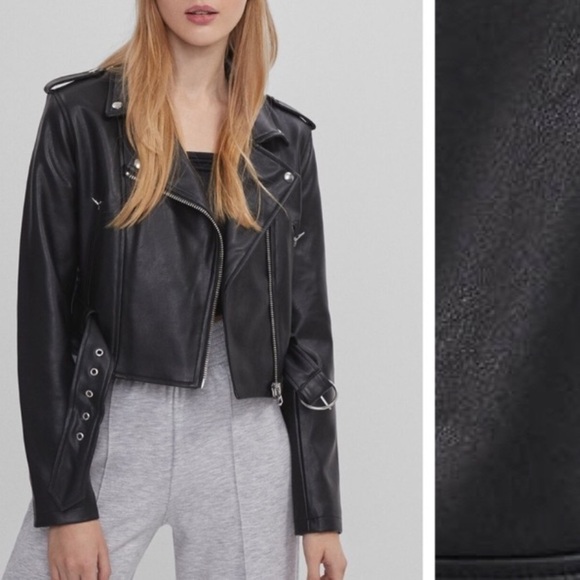 🌹NWT. Bershka Cropped Faux Leather Biker Jacket. Size XS. - Picture 2 of 11
